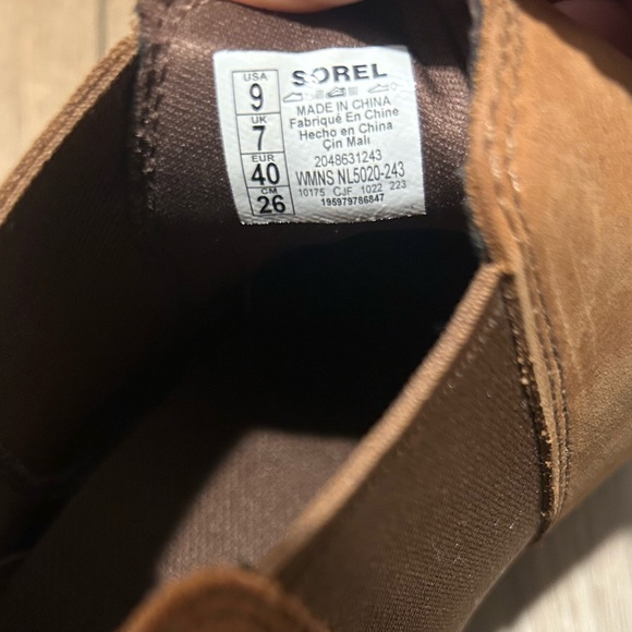 NWT SOREL Evie II Wedge Chelsea Boot/Brown - Picture 13 of 13